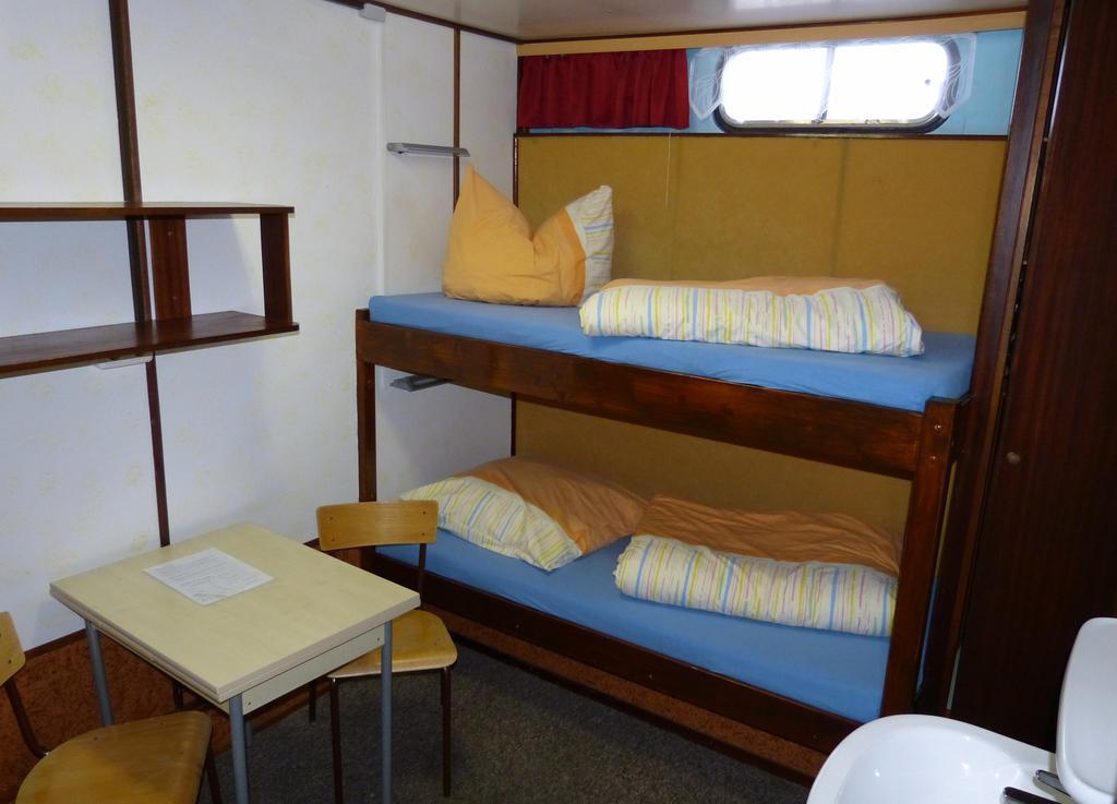 Wohnschiffe Severa Hotel Rostock Habitación foto
