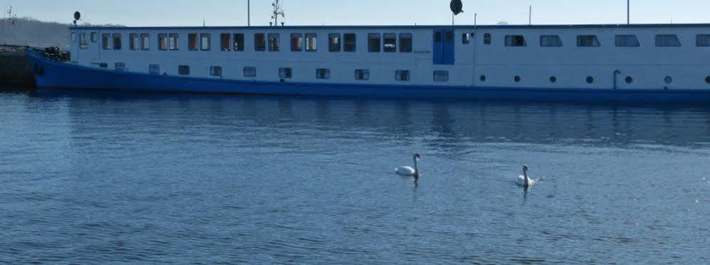 Wohnschiffe Severa Hotel Rostock Exterior foto